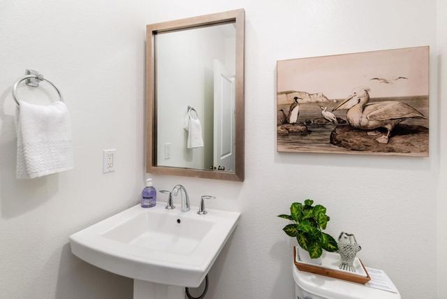 1115 Sea Glass Way, Oceanside, CA 92054