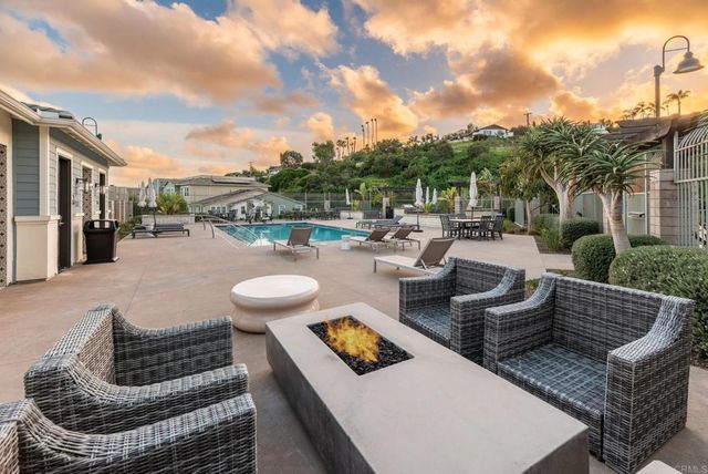 1115 Sea Glass Way, Oceanside, CA 92054