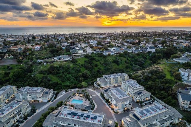 1115 Sea Glass Way, Oceanside, CA 92054