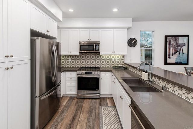 1115 Sea Glass Way, Oceanside, CA 92054