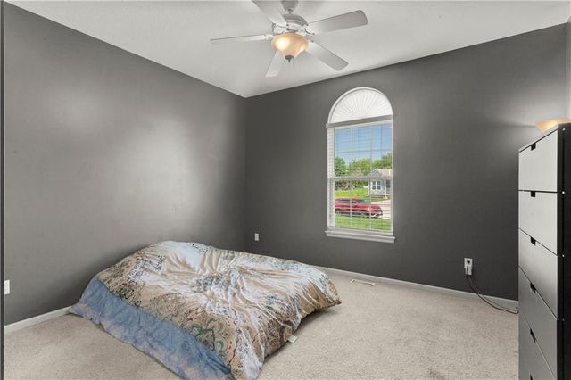 2014 N Concord Drive, Independence, MO 64058