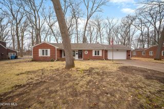 5103 Fairgreen Drive, Toledo, OH 43613