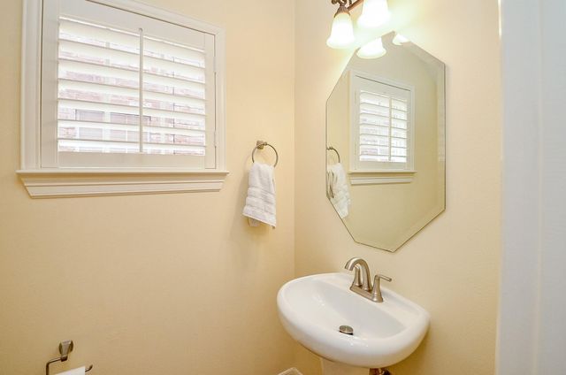 2831 Briarhurst Park, Houston, TX 77057