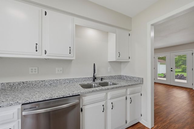 108 Loraine Street, Pottsboro, TX 75076
