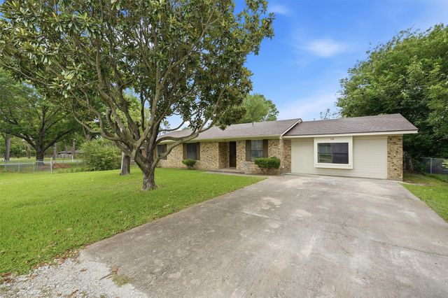 108 Loraine Street, Pottsboro, TX 75076