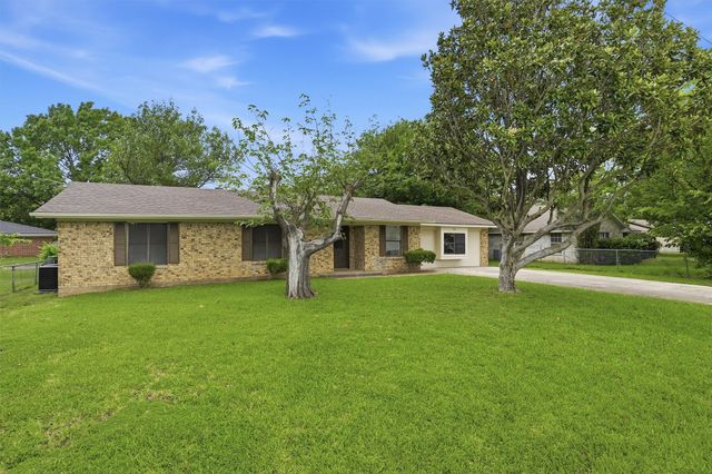108 Loraine Street, Pottsboro, TX 75076