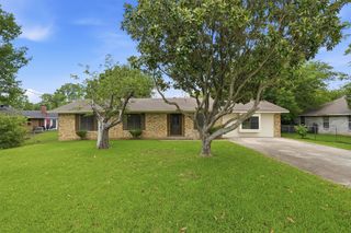 108 Loraine Street, Pottsboro, TX 75076