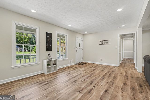 3802 Imperial Drive, Snellville, GA 30039
