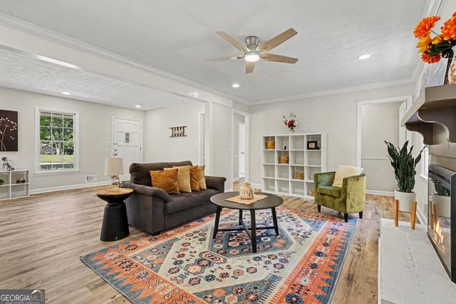 3802 Imperial Drive, Snellville, GA 30039