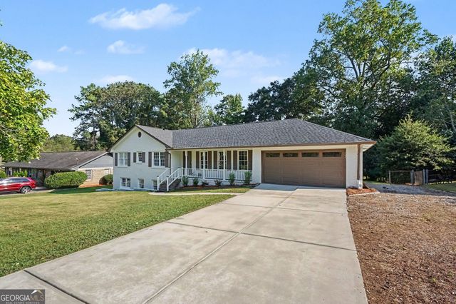 3802 Imperial Drive, Snellville, GA 30039