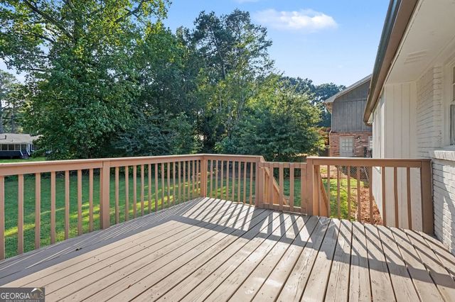 3802 Imperial Drive, Snellville, GA 30039