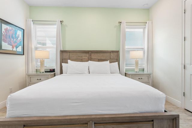 7996 LOST SHAKER LANE, Kissimmee, FL 34747