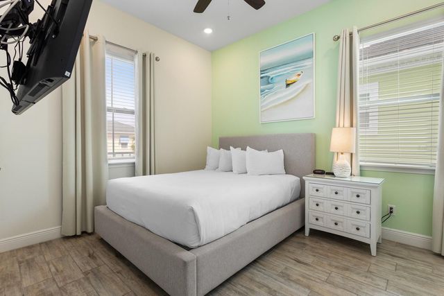 7996 LOST SHAKER LANE, Kissimmee, FL 34747