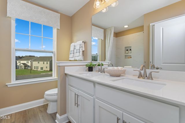 1640 Briar Brook Lane, Zebulon, NC 27597