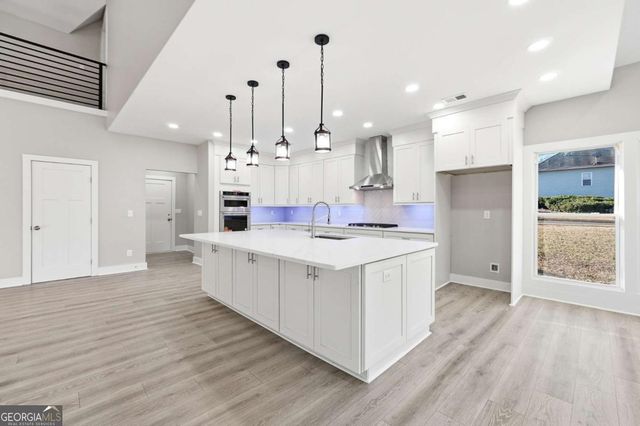 2152 Paces Vale Place, Lawrenceville, GA 30043