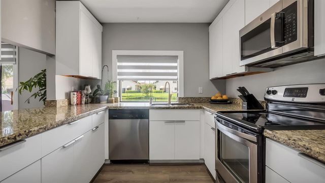 10244 NW 33rd Place, Sunrise, FL 33351