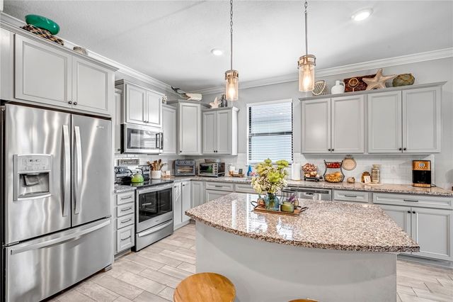 5218 Jasper Square, Vero Beach, FL 32967