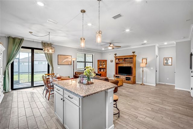 5218 Jasper Square, Vero Beach, FL 32967