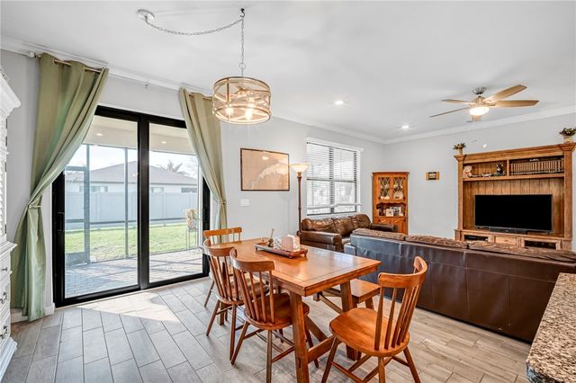 5218 Jasper Square, Vero Beach, FL 32967