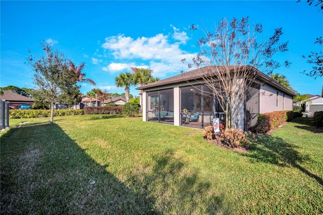 5218 Jasper Square, Vero Beach, FL 32967