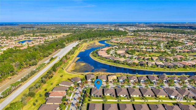 5218 Jasper Square, Vero Beach, FL 32967