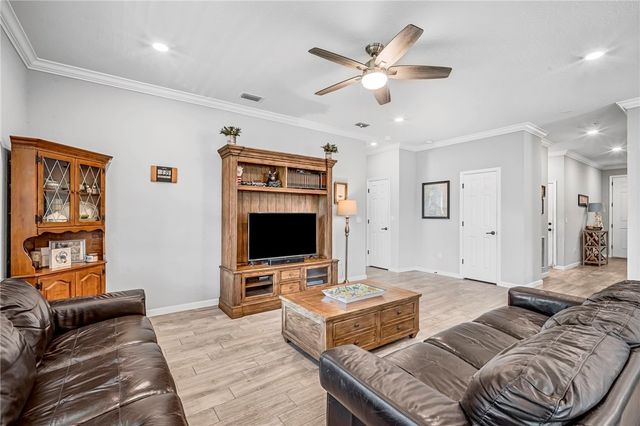 5218 Jasper Square, Vero Beach, FL 32967