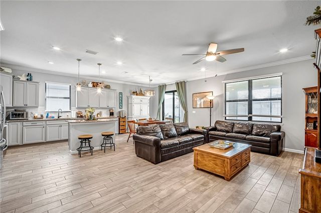 5218 Jasper Square, Vero Beach, FL 32967