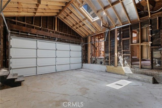 19448 Kittridge Street, Reseda (los Angeles), CA 91335