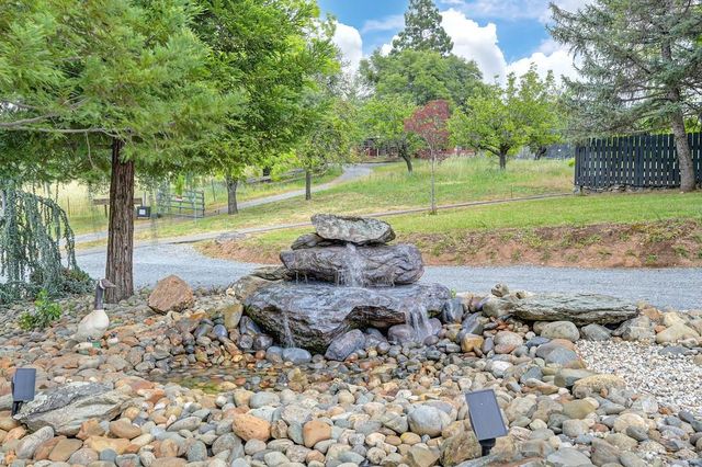4860 Silk Tree Ln, Cool, CA 95614