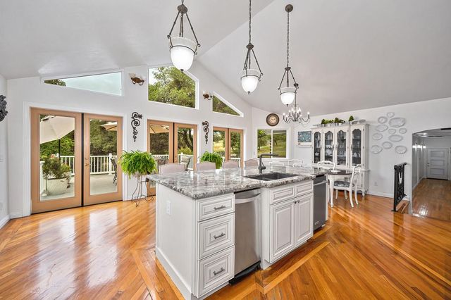 4860 Silk Tree Ln, Cool, CA 95614
