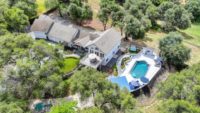 4860 Silk Tree Ln, Cool, CA 95614