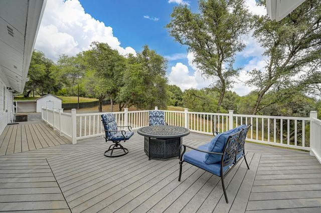 4860 Silk Tree Ln, Cool, CA 95614