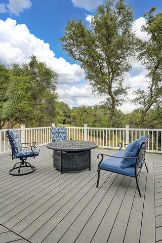 4860 Silk Tree Ln, Cool, CA 95614