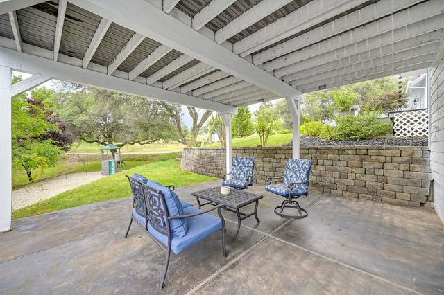 4860 Silk Tree Ln, Cool, CA 95614