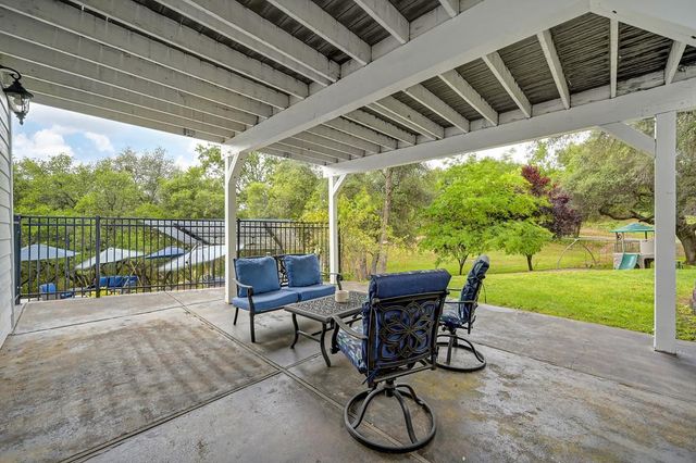 4860 Silk Tree Ln, Cool, CA 95614