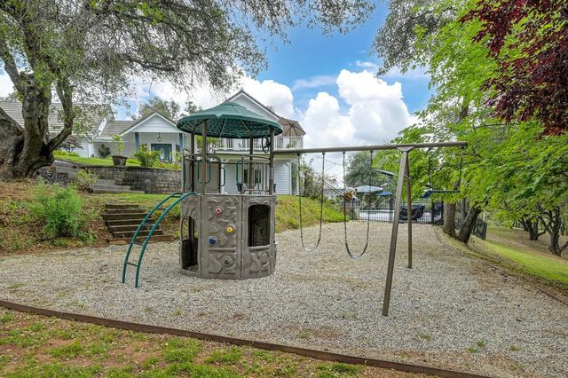 4860 Silk Tree Ln, Cool, CA 95614
