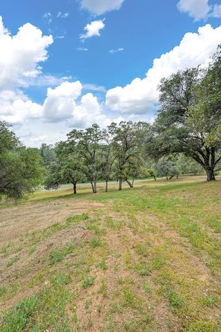 4860 Silk Tree Ln, Cool, CA 95614