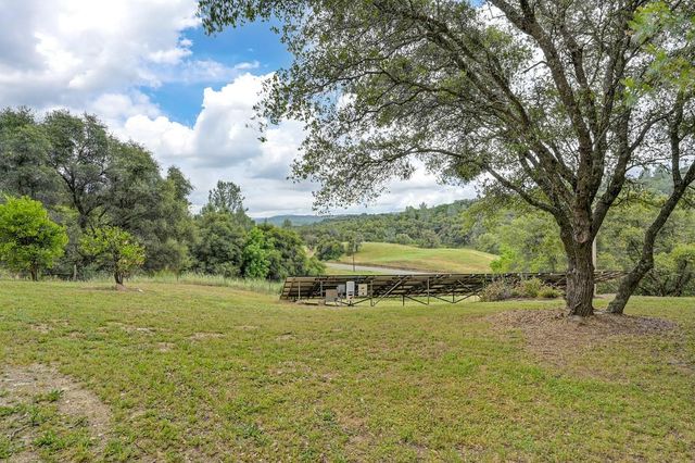4860 Silk Tree Ln, Cool, CA 95614