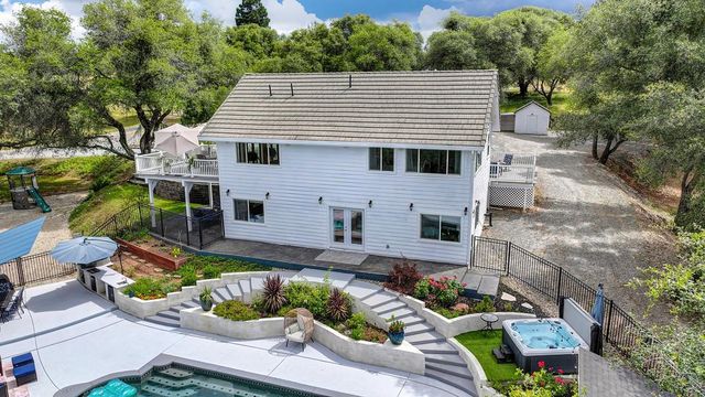4860 Silk Tree Ln, Cool, CA 95614