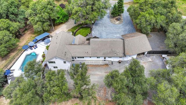4860 Silk Tree Ln, Cool, CA 95614