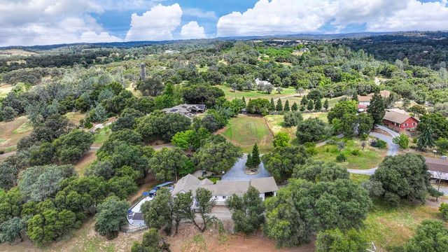 4860 Silk Tree Ln, Cool, CA 95614