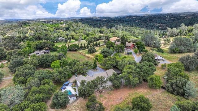 4860 Silk Tree Ln, Cool, CA 95614