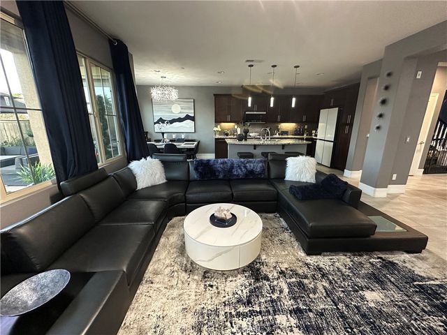 8559 Old Stonefield, San Diego, CA 92127