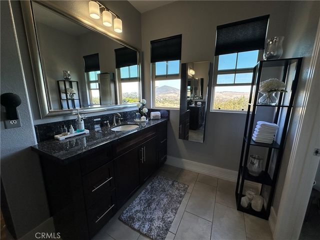 8559 Old Stonefield, San Diego, CA 92127
