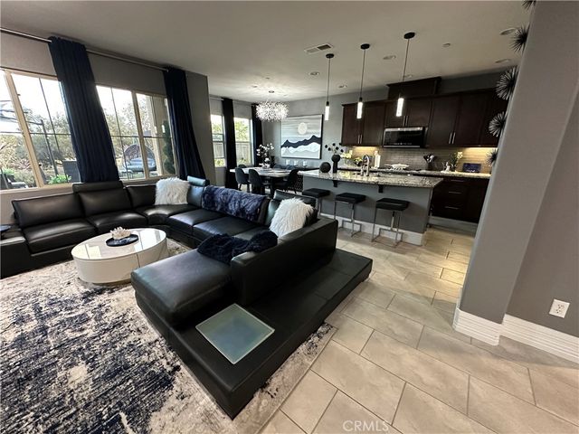 8559 Old Stonefield, San Diego, CA 92127