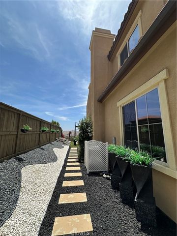 8559 Old Stonefield, San Diego, CA 92127
