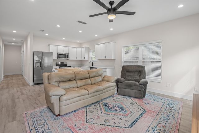 141 Webb St, St Augustine, FL 32084