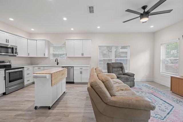 141 Webb St, St Augustine, FL 32084