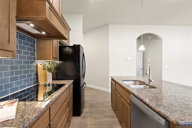 199 Mockingbird Drive, Waxahachie, TX 75165