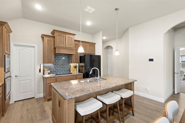 199 Mockingbird Drive, Waxahachie, TX 75165